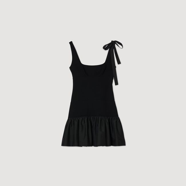 Kurzes Kleid aus Materialmix