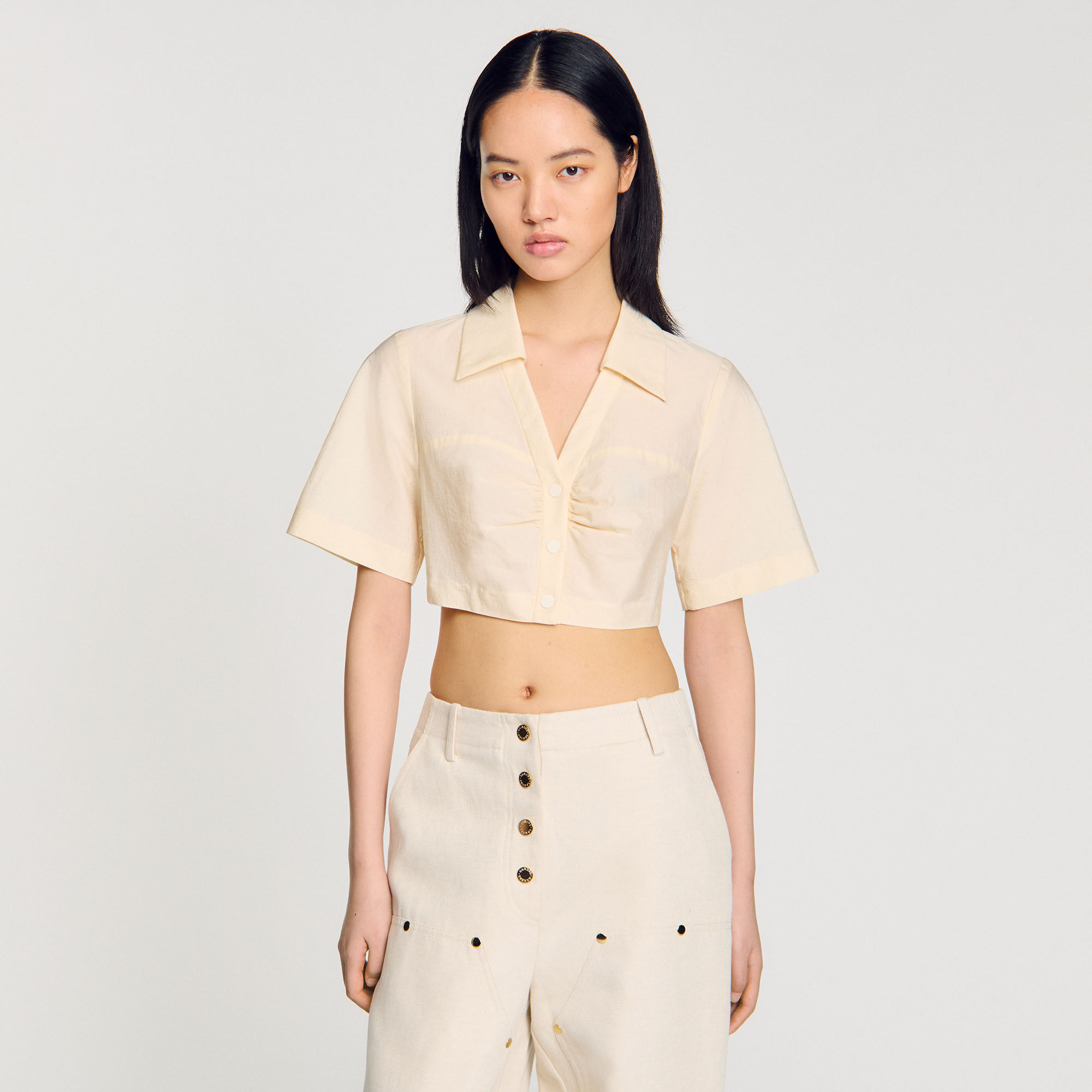 Chemise courte froncée
