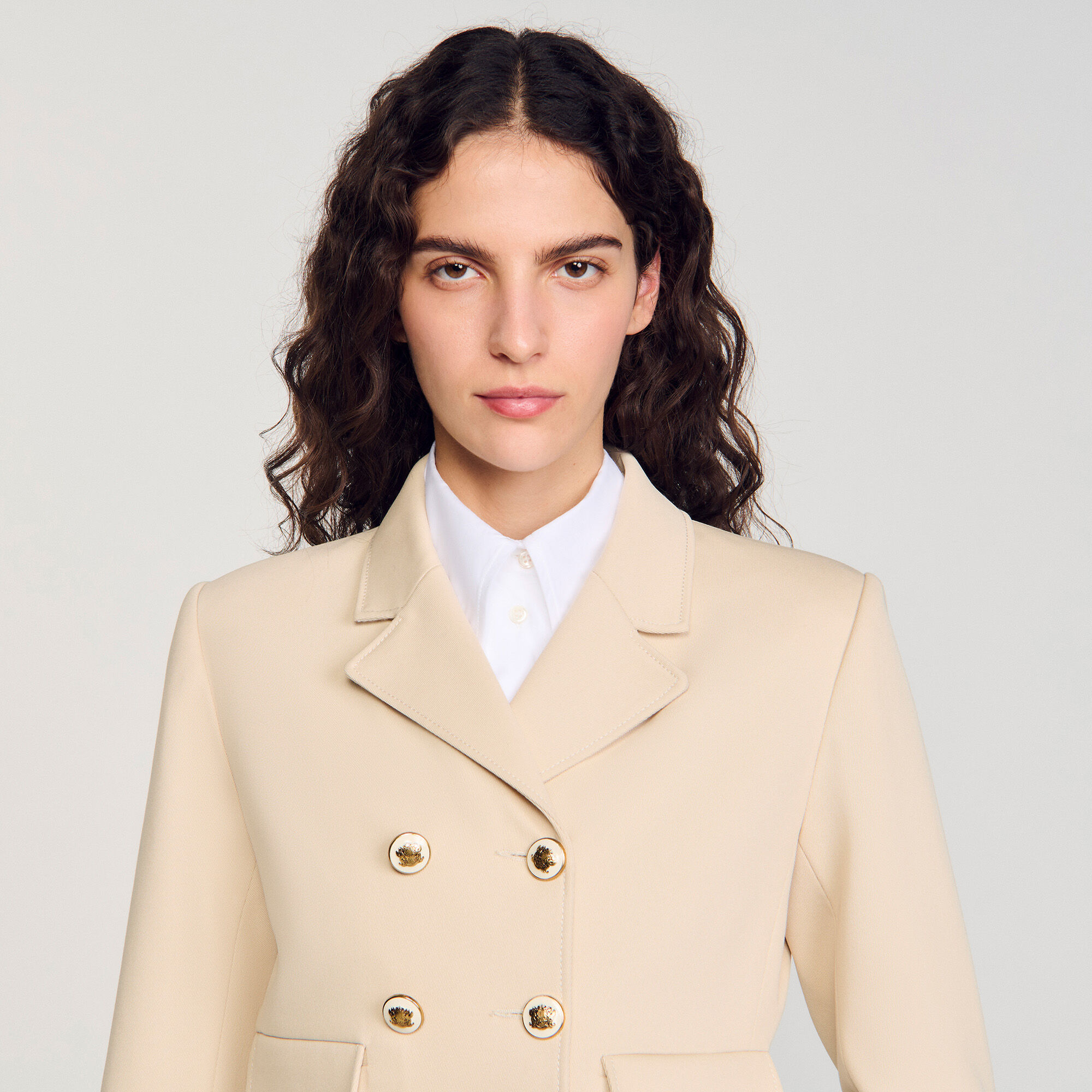 Kurze Jacke mit Knopfverschluss