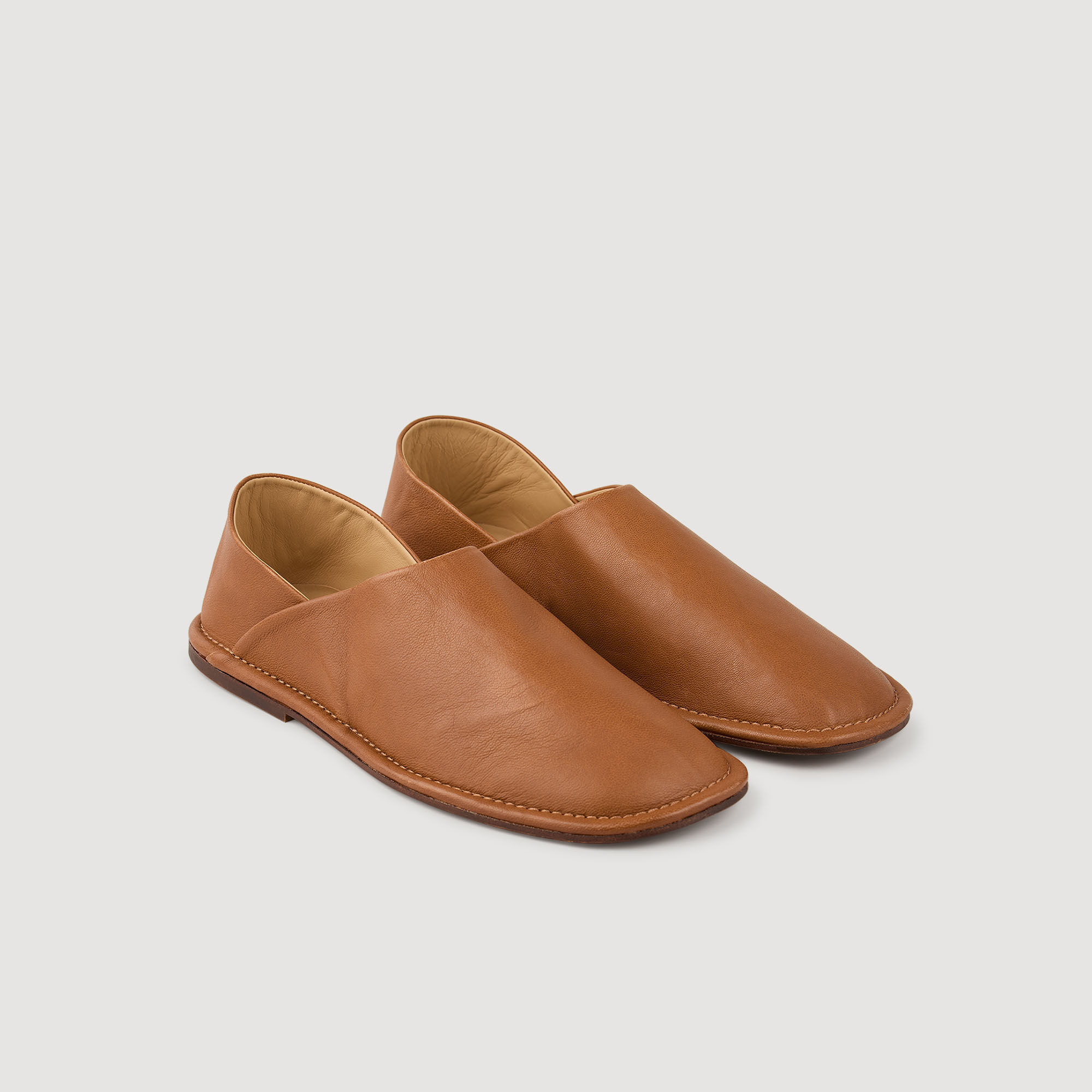 Grained leather slippers