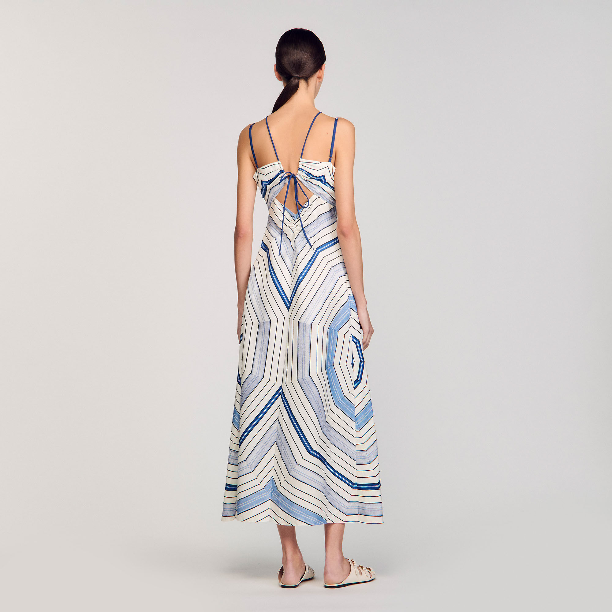 Langes Kleid mit Spiralenprint