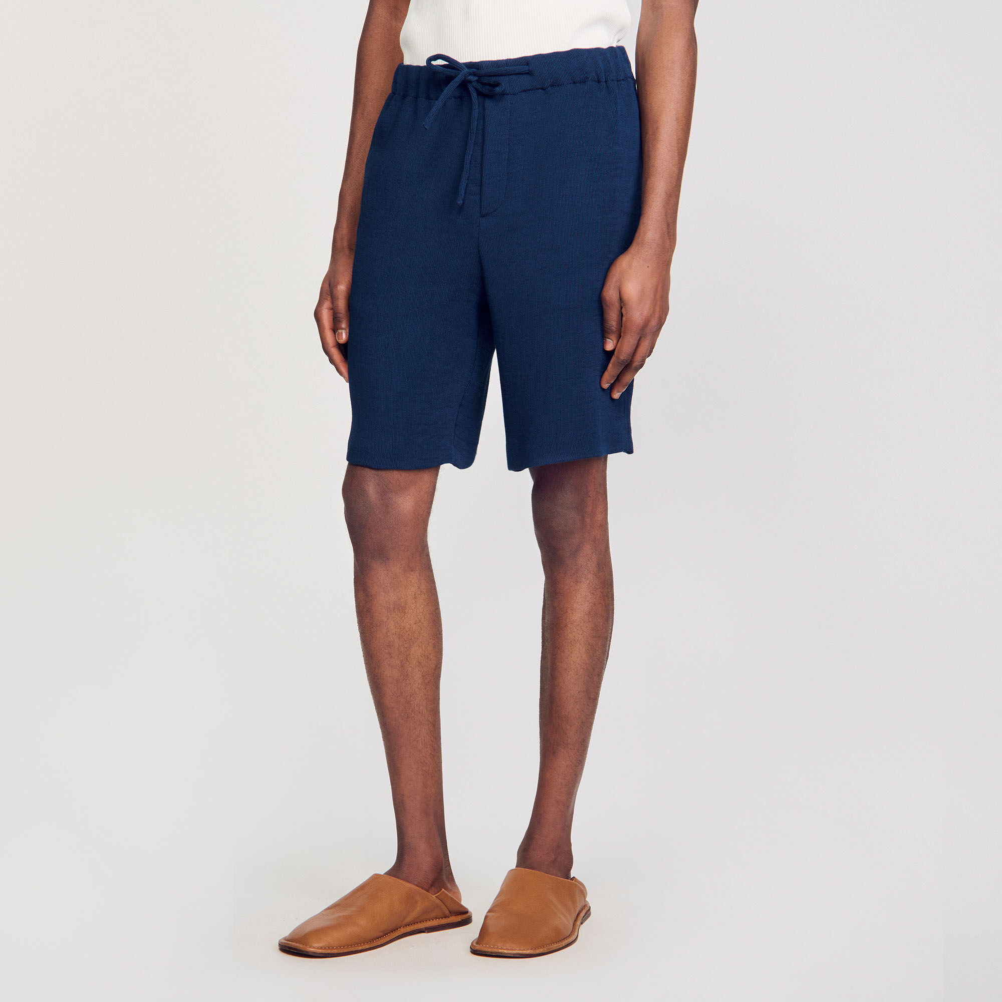 Pleated Bermuda shorts