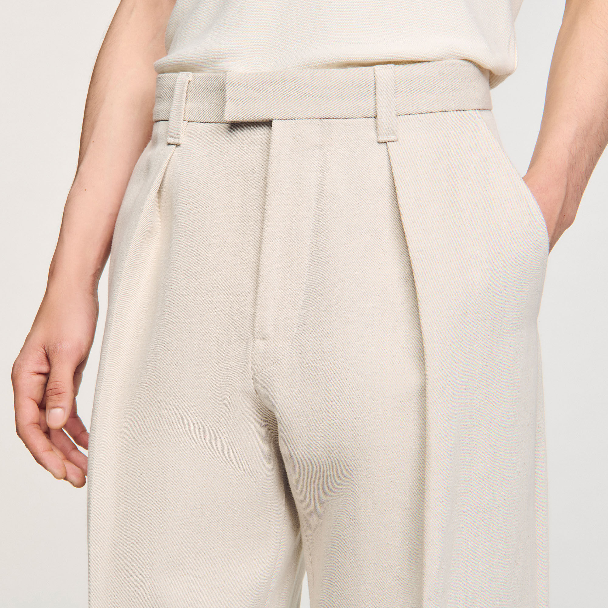 Wide-leg trousers with creases